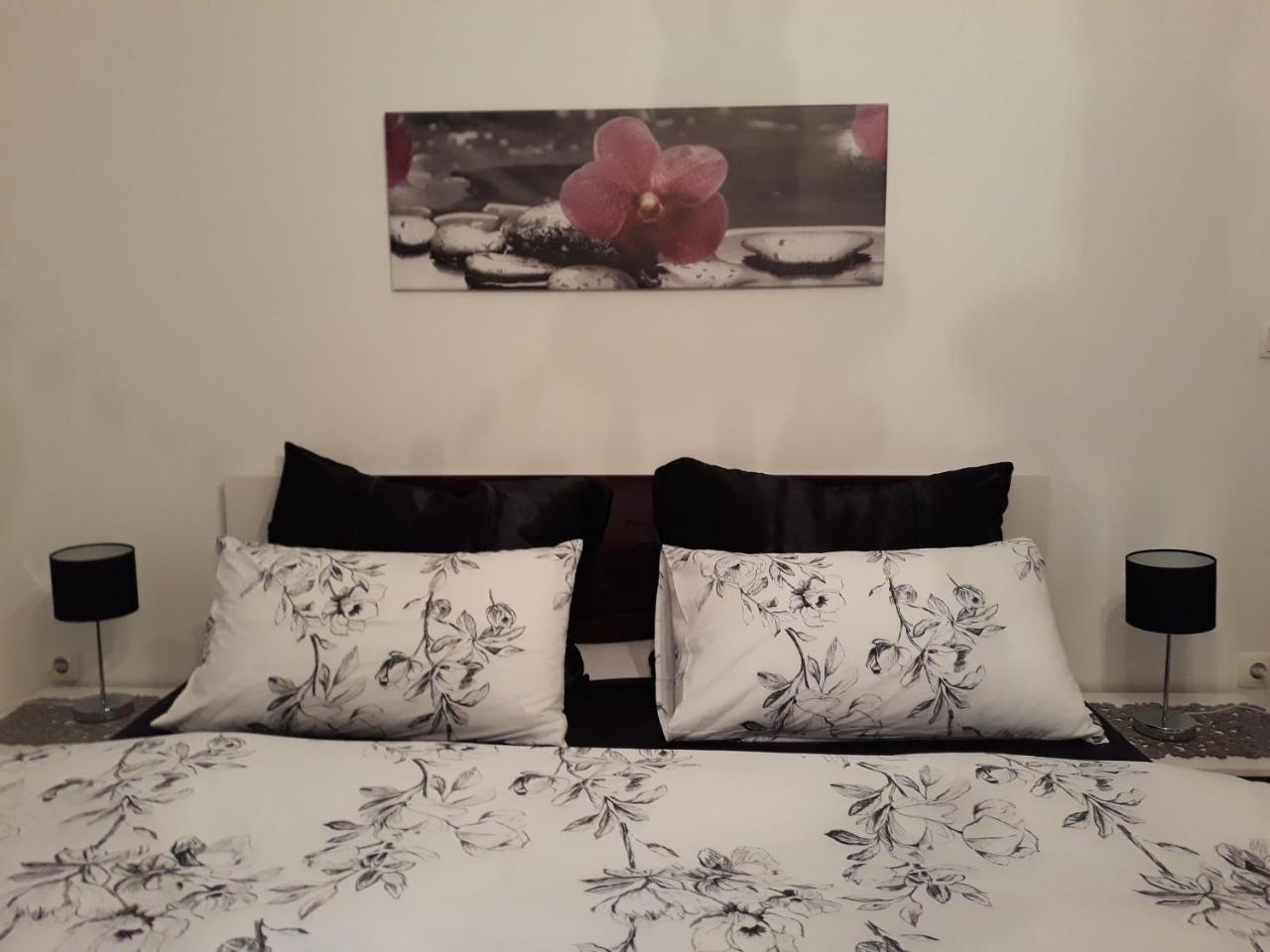 Apartments Paris อูมัค ภายนอก รูปภาพ